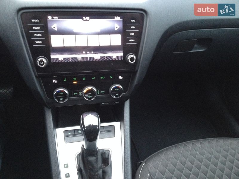 Универсал Skoda Octavia 2017 в Самборе фото 14 Универсал Skoda Octavia 2017 в Самборе