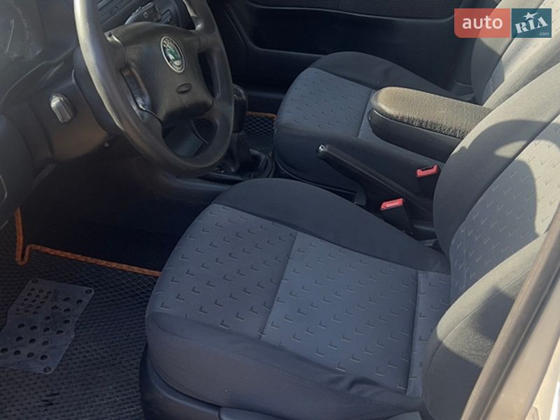 Лифтбек Skoda Octavia 2006 в Ратным фото 6 Лифтбек Skoda Octavia 2006 в Ратным