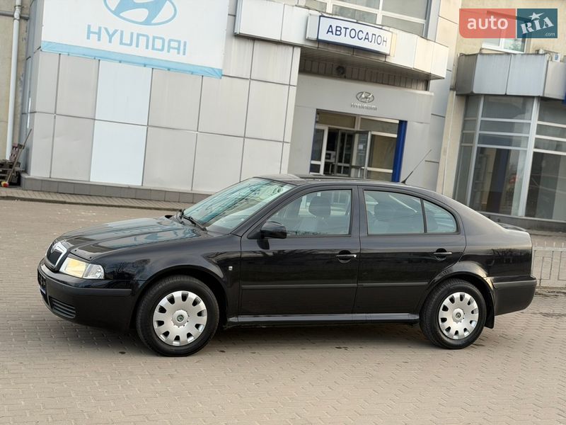 Лифтбек Skoda Octavia 2009 в Ровно
