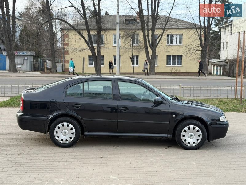 Лифтбек Skoda Octavia 2009 в Ровно