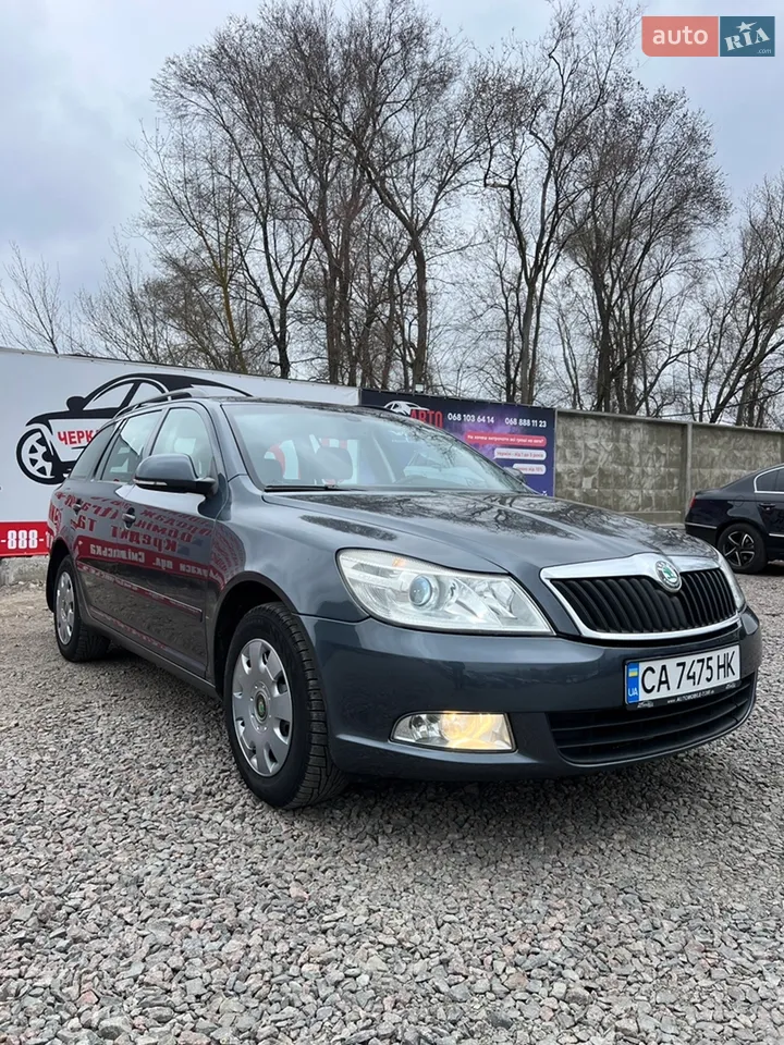 2010 Skoda Octavia - мініатюра 17