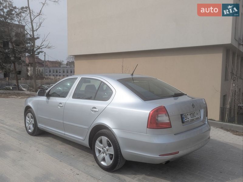 Лифтбек Skoda Octavia 2011 в Львове
