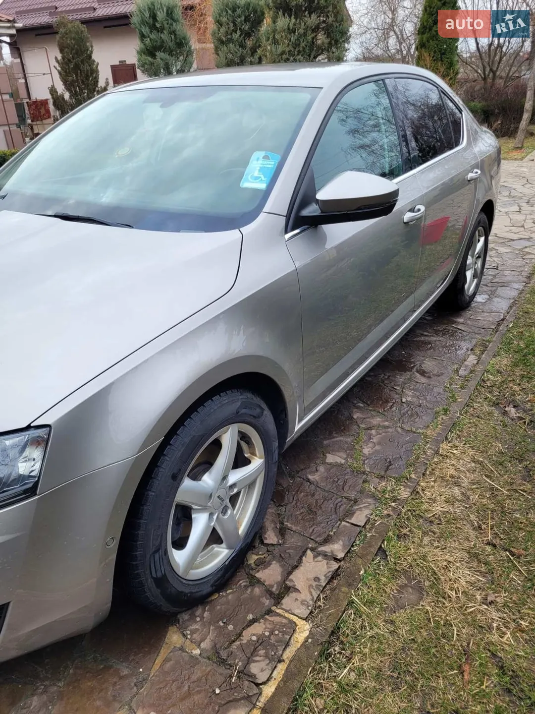 Skoda Octavia 2015 VIN TMBAG9NE4G0122427 фото оголошення 2 з 9