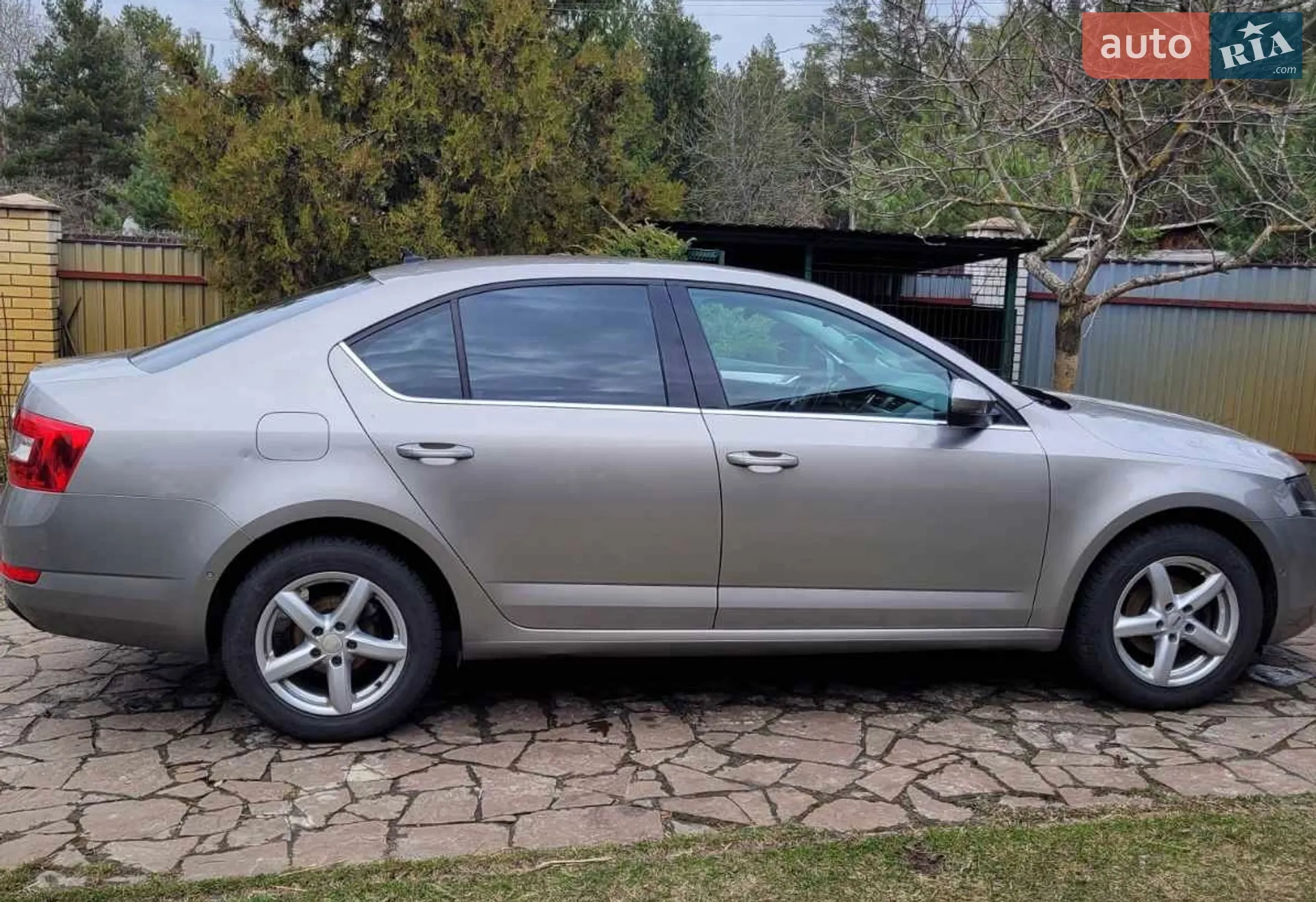 Skoda Octavia 2015 VIN TMBAG9NE4G0122427 фото оголошення 3 з 9