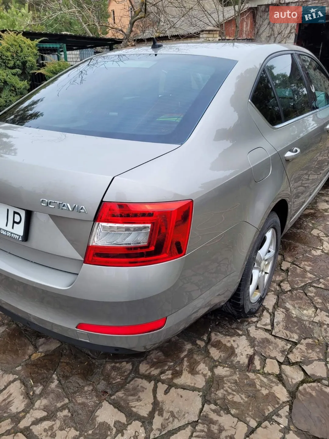 Skoda Octavia 2015 VIN TMBAG9NE4G0122427 фото оголошення 4 з 9
