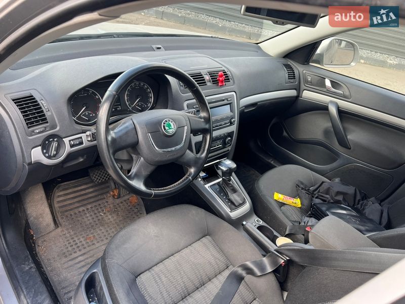 Универсал Skoda Octavia 2010 в Бродах