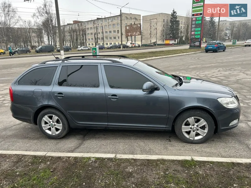 Skoda Octavia 2010 VIN TMBHT21Z1B2020798 фото оголошення 3 з 40