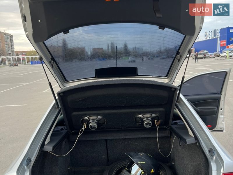 Лифтбек Skoda Octavia 2004 в Каменец-Подольском