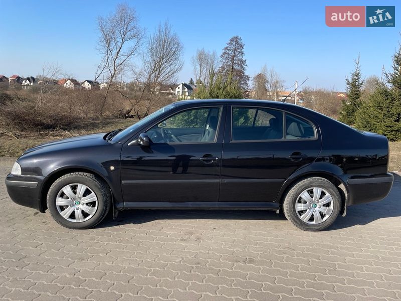 Лифтбек Skoda Octavia 2003 в Бродах