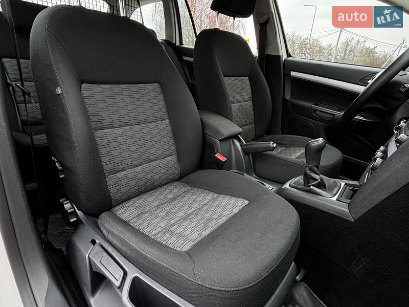 Универсал Skoda Octavia 2012 в Белогородке