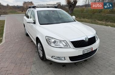 Универсал Skoda Octavia 2012 в Ровно
