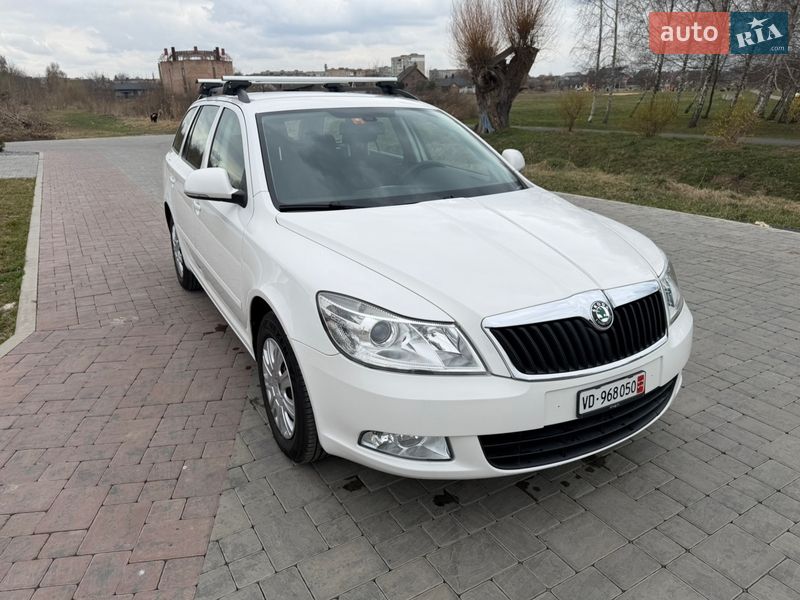 Универсал Skoda Octavia 2012 в Ровно