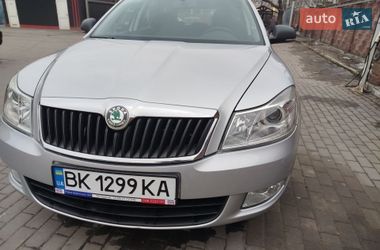 Универсал Skoda Octavia 2010 в Ровно