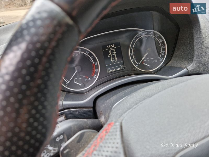 Универсал Skoda Octavia 2012 в Желтых Водах