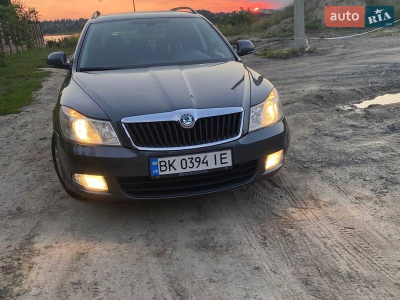 Универсал Skoda Octavia 2012 в Ровно