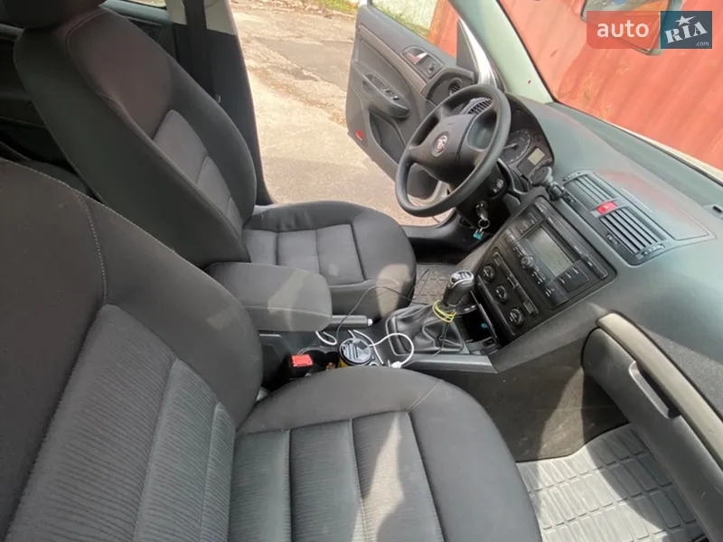 Skoda Octavia 2005 VIN TMBBE41Z46B071200 фото оголошення 9 з 62