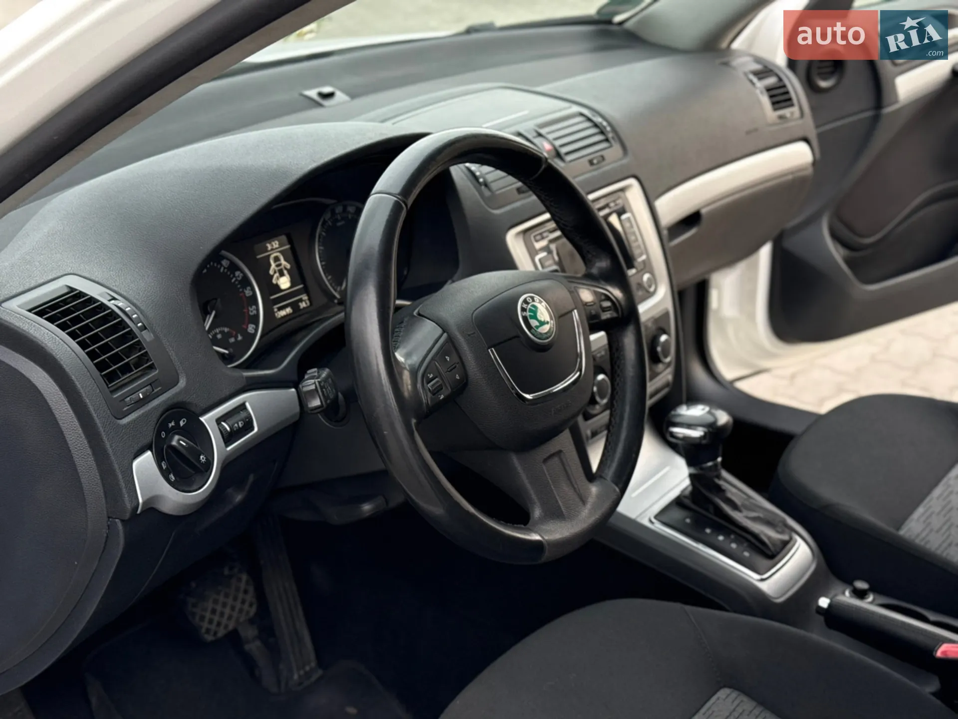 2012 Skoda Octavia - мініатюра 13