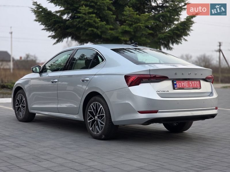 Ліфтбек Skoda Octavia 2024 в Самборі