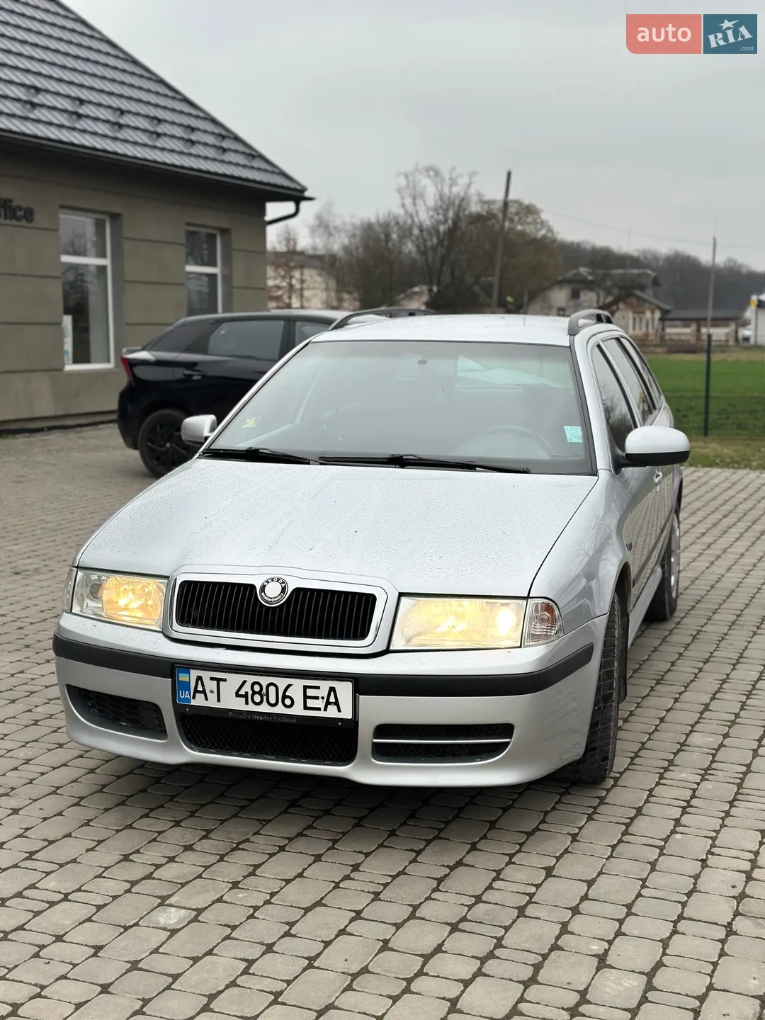 2010 Skoda Octavia - мініатюра 3