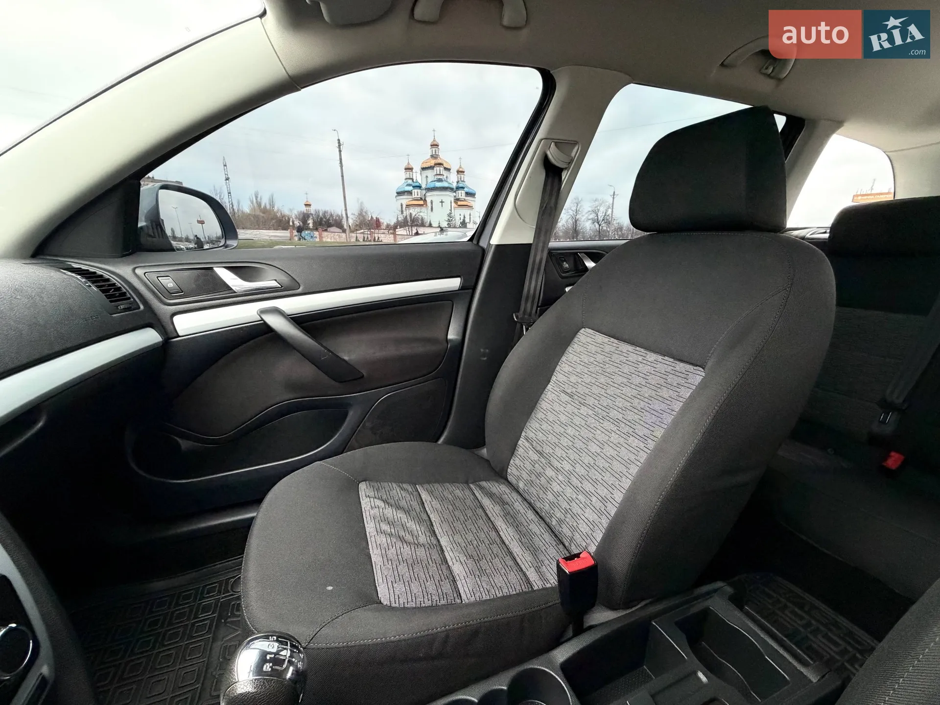 2010 Skoda Octavia - мініатюра 50