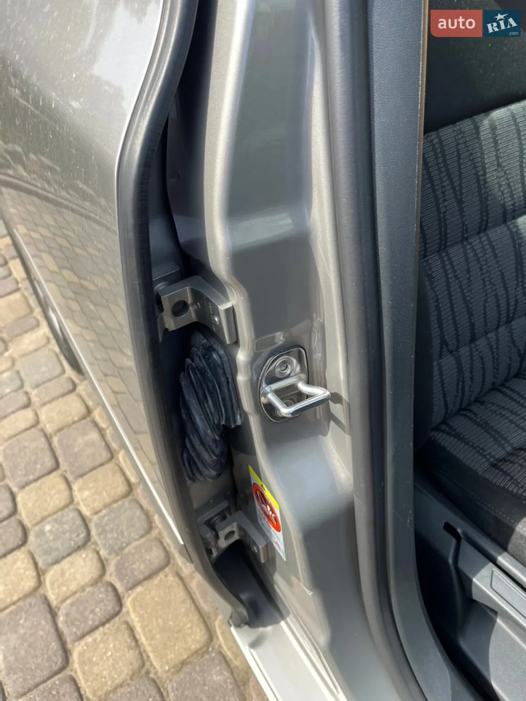 2010 Skoda Octavia - мініатюра 15