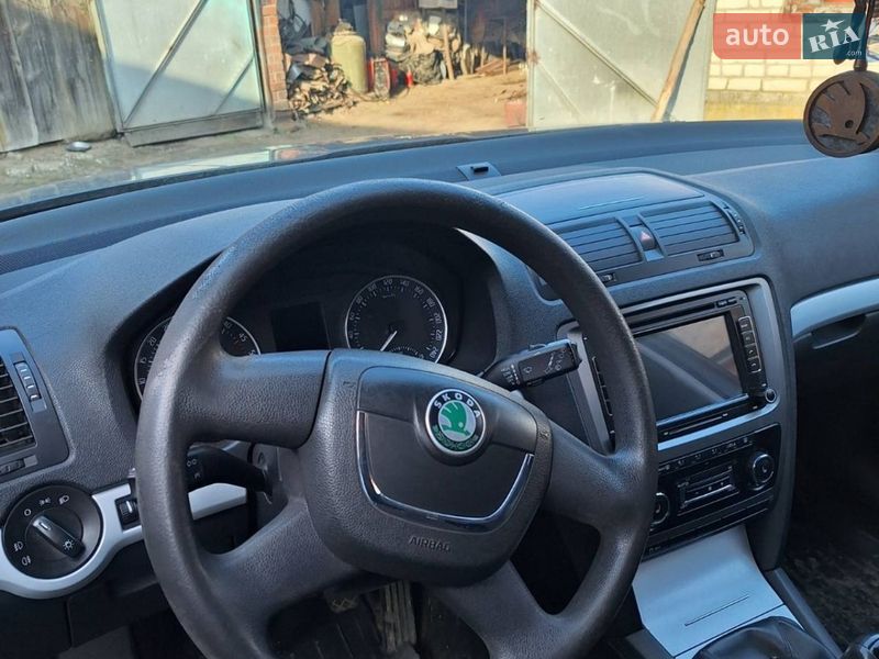Універсал Skoda Octavia 2010 в Луцьку