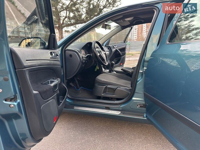 Лифтбек Skoda Octavia 2006 в Николаеве