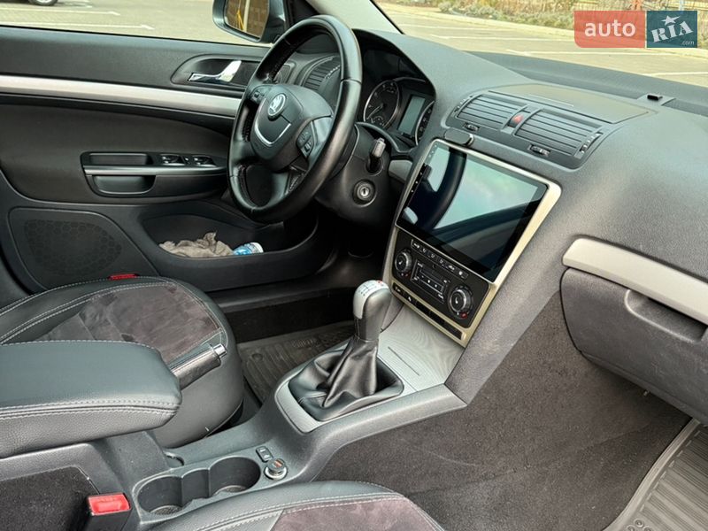 Универсал Skoda Octavia 2010 в Софиевской Борщаговке фото 9 Универсал Skoda Octavia 2010 в Софиевской Борщаговке