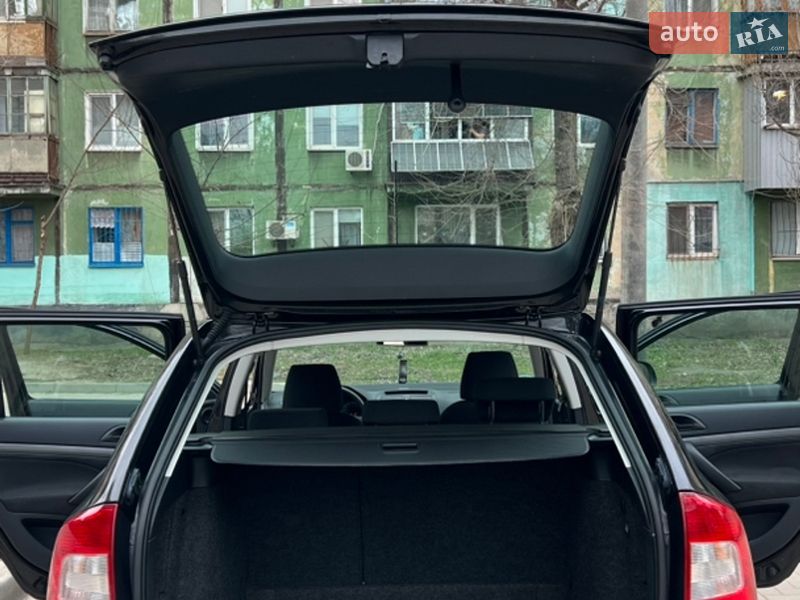 Універсал Skoda Octavia 2010 в Кривому Розі