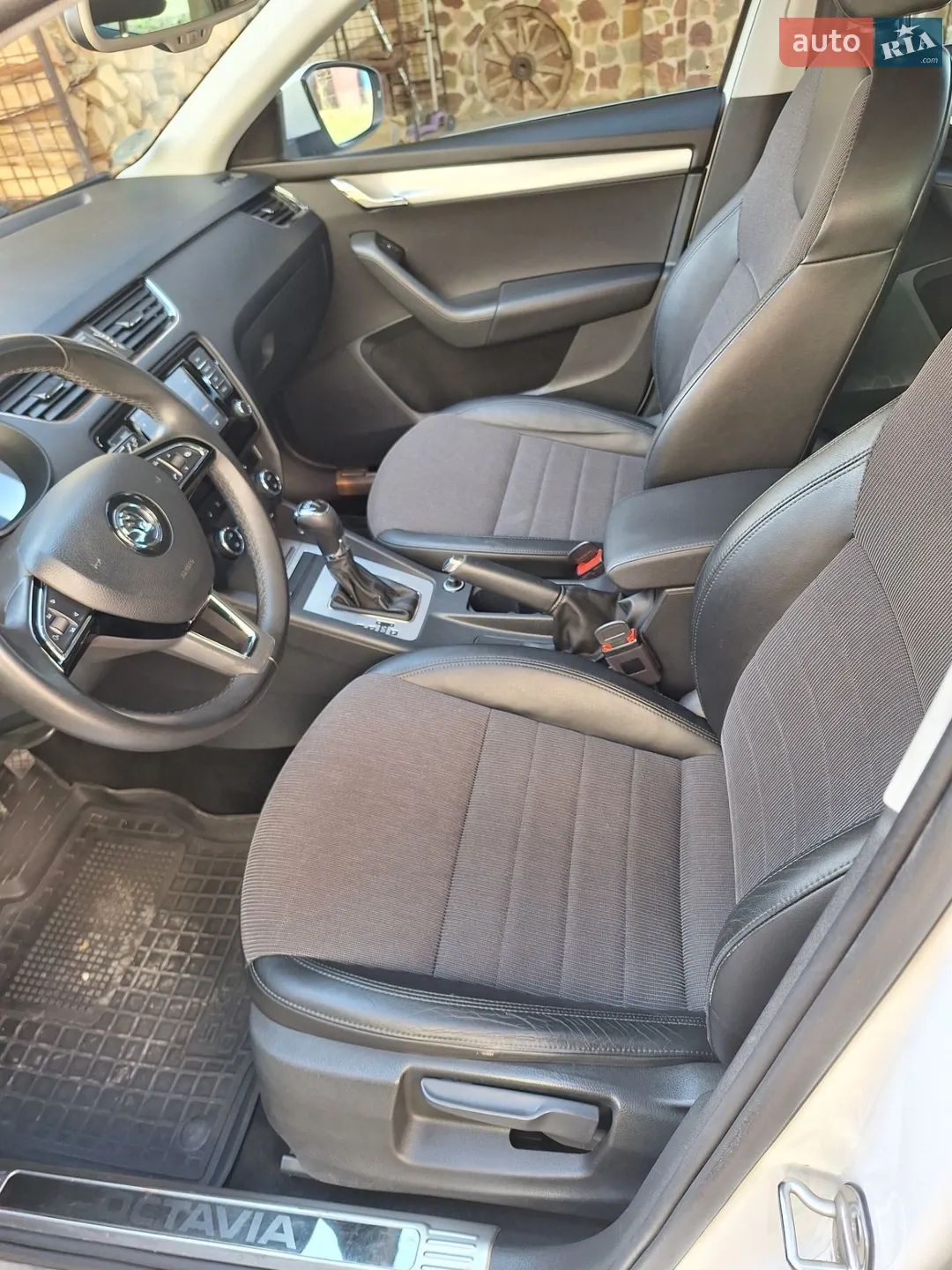 2016 Skoda Octavia - мініатюра 12