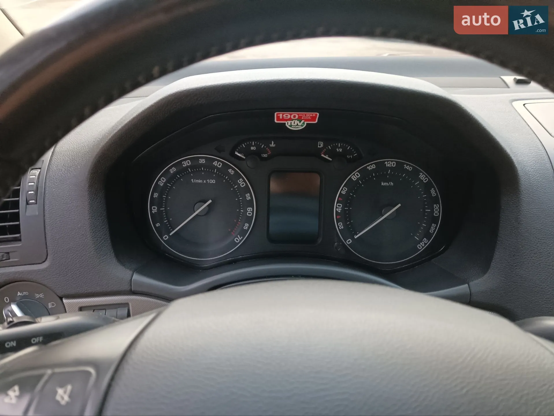 Skoda Octavia 2004 VIN TMBBB61Z352019589 фото оголошення 4 з 14