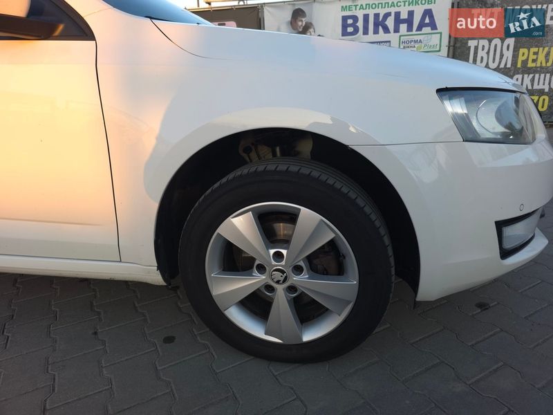 Універсал Skoda Octavia 2014 в Звягелі