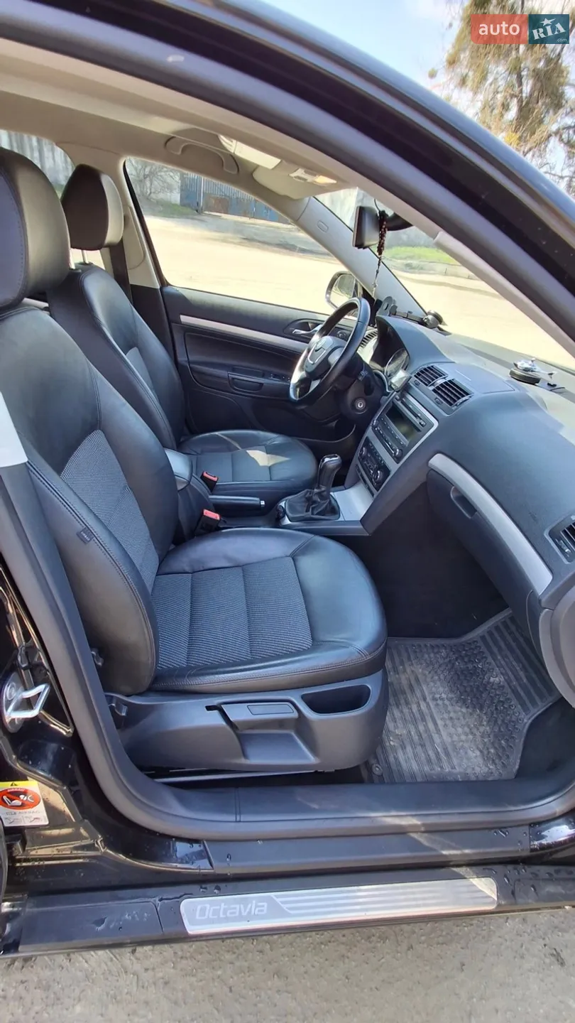2012 Skoda Octavia - мініатюра 17