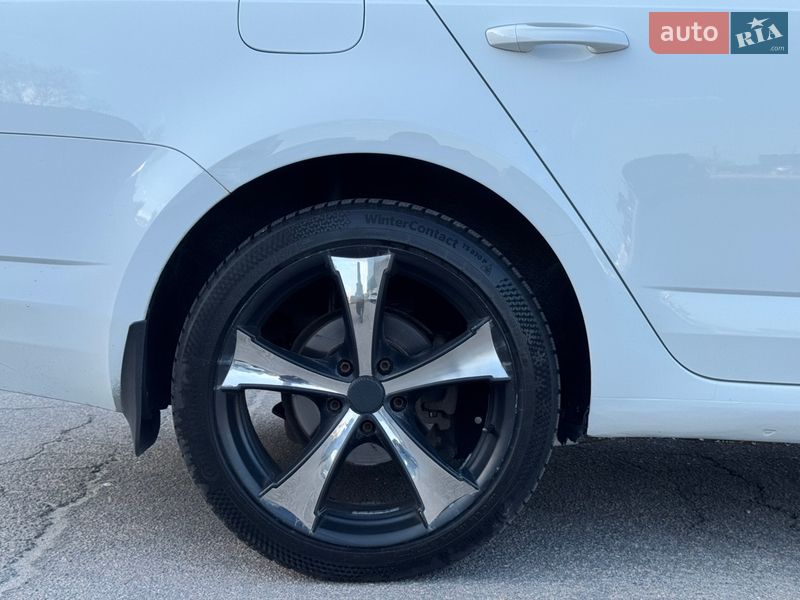 Універсал Skoda Octavia 2014 в Кам'янському