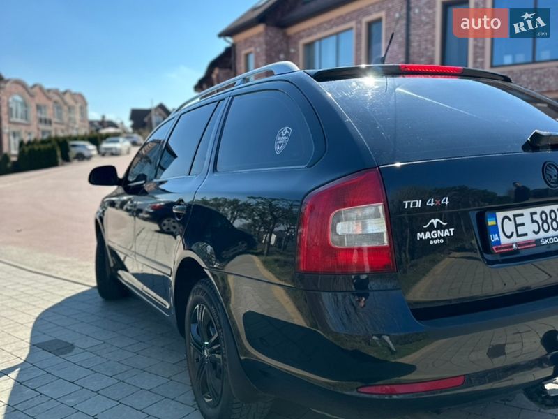 Універсал Skoda Octavia 2011 в Чернівцях