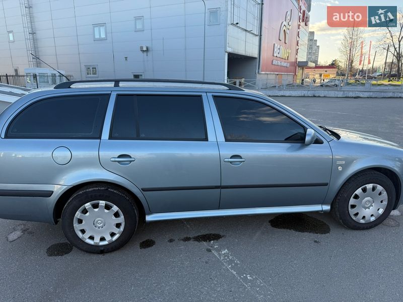 Універсал Skoda Octavia 2003 в Харкові