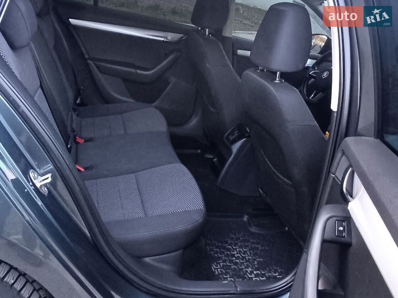 Універсал Skoda Octavia 2016 в Чернівцях фото 10 Універсал Skoda Octavia 2016 в Чернівцях