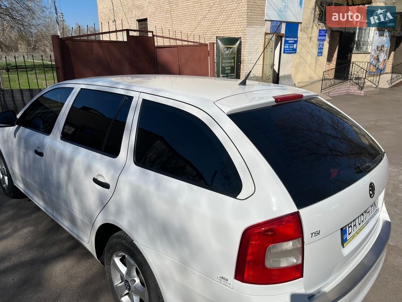 Універсал Skoda Octavia 2009 в Кропивницькому