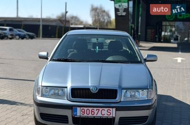 Лифтбек Skoda Octavia 2004 в Луцке