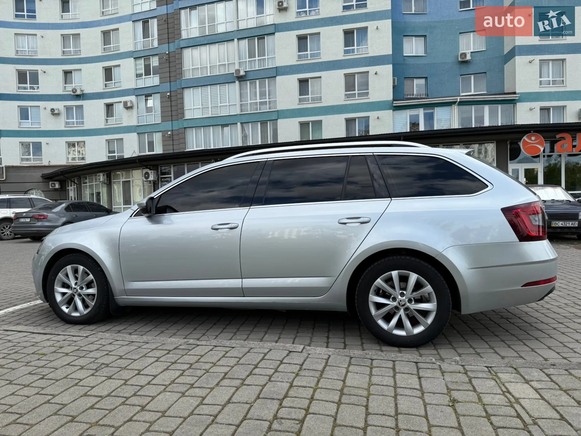 2019 Skoda Octavia - мініатюра 20