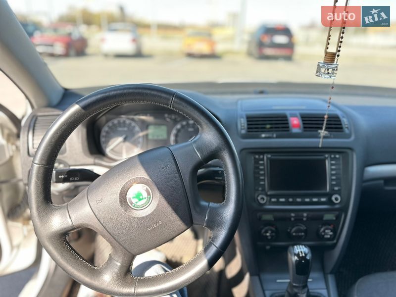 Ліфтбек Skoda Octavia 2005 в Львові