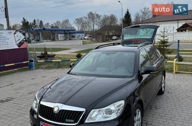 Универсал Skoda Octavia 2010 в Владимире