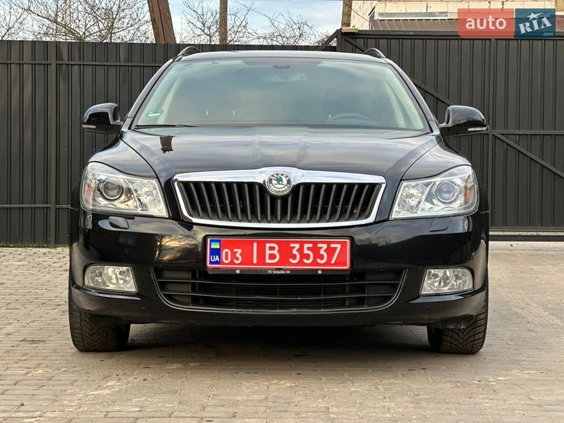Універсал Skoda Octavia 2012 в Сарнах