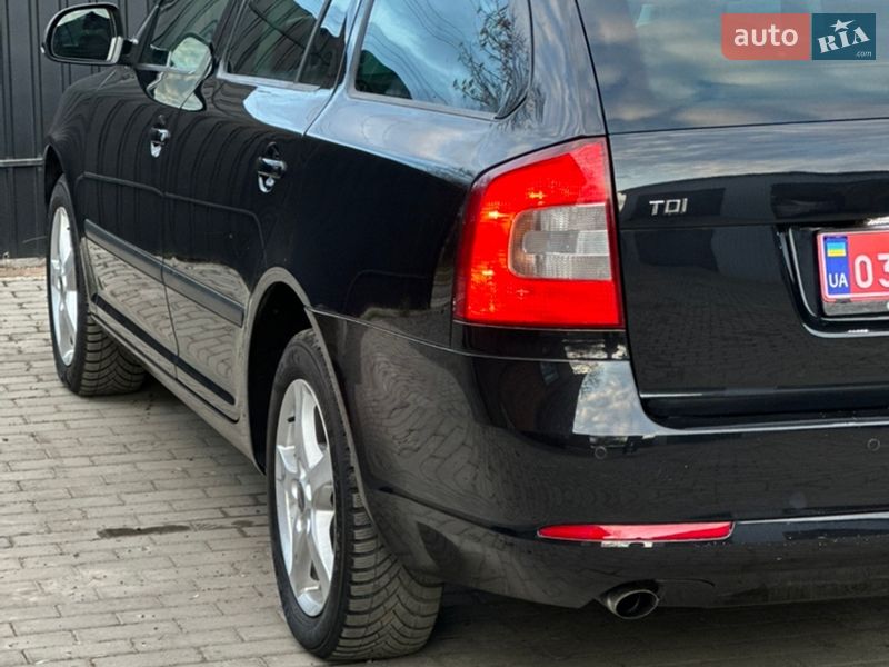 Універсал Skoda Octavia 2012 в Сарнах