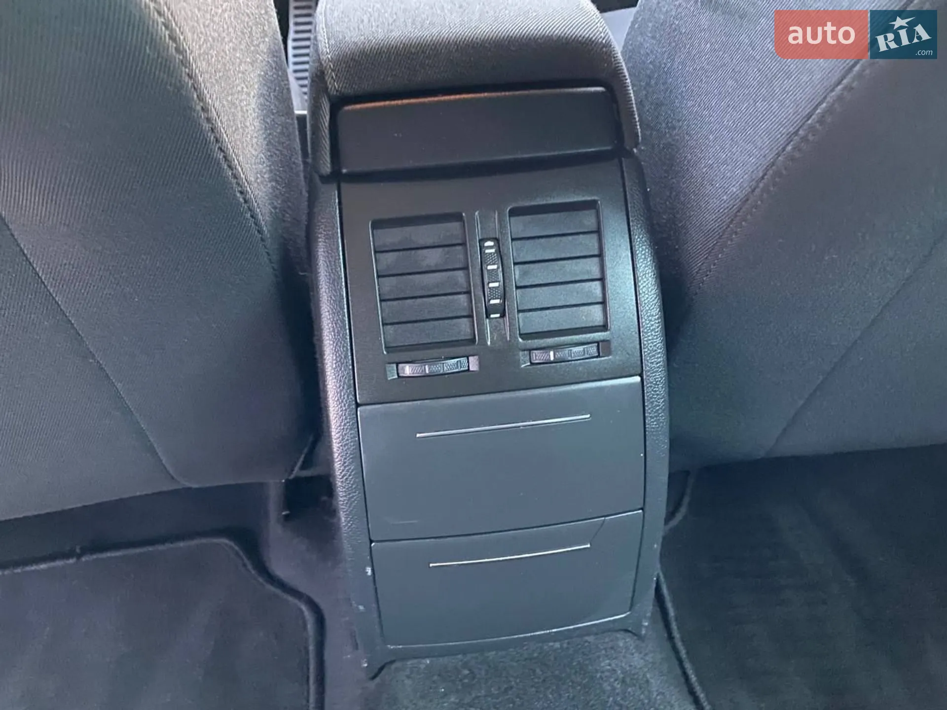 2011 Skoda Octavia - мініатюра 22