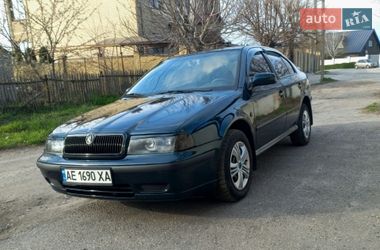 Лифтбек Skoda Octavia 2000 в Днепре