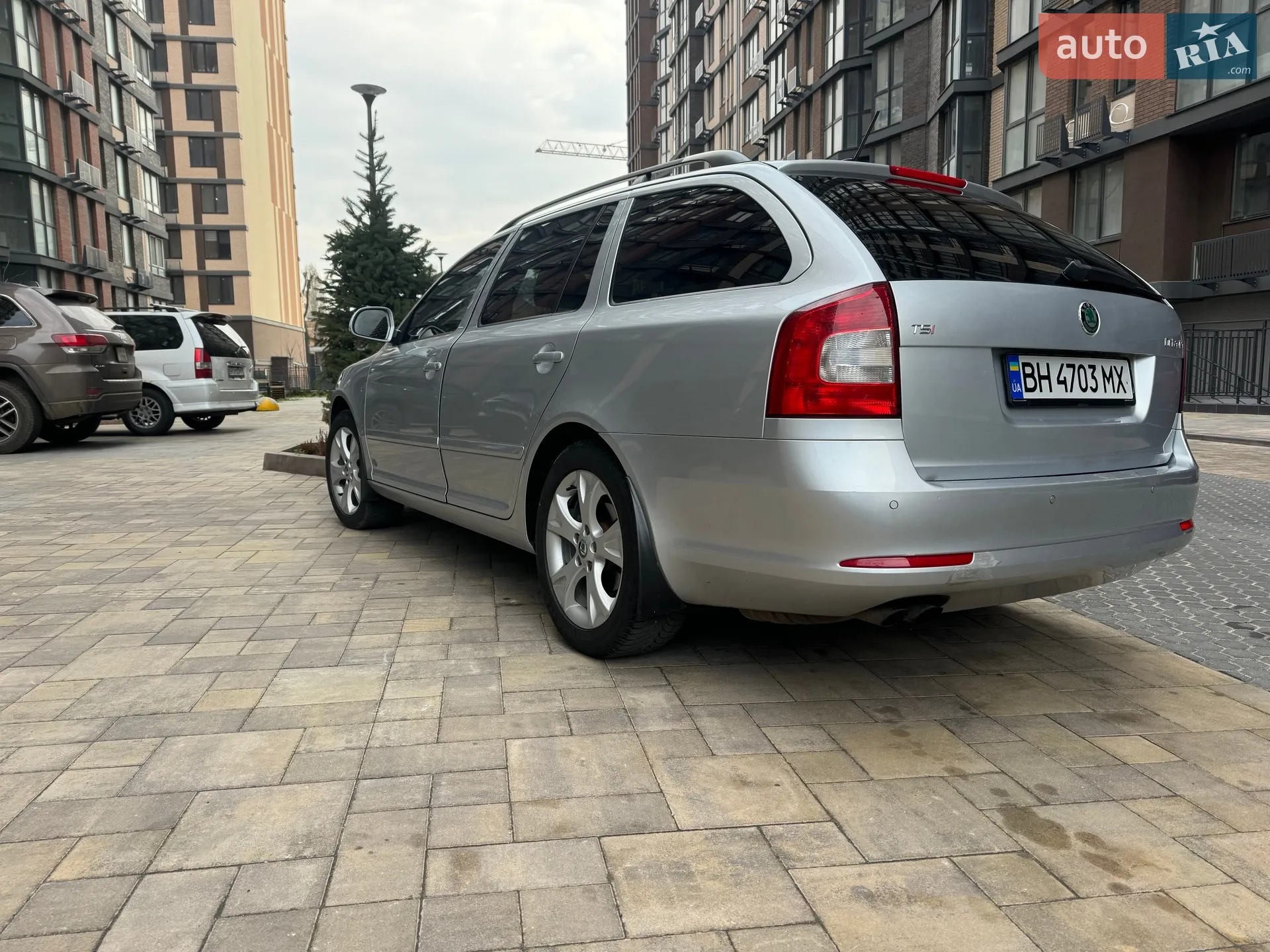 2010 Skoda Octavia - мініатюра 4