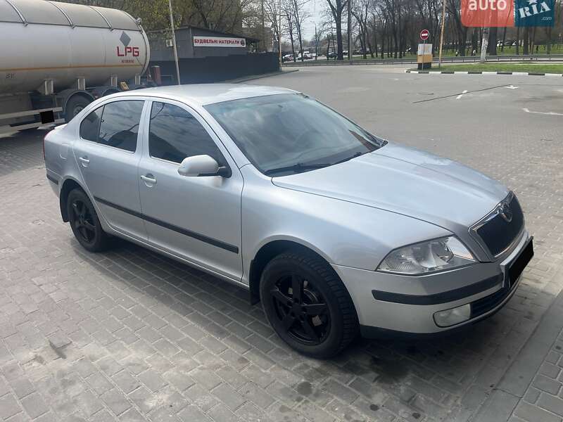 Ліфтбек Skoda Octavia 2008 в Дніпрі