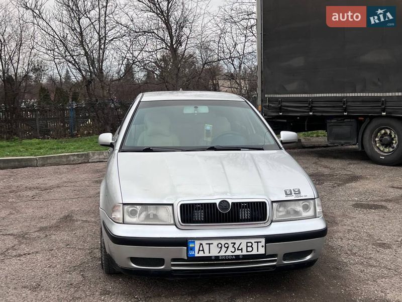 Лифтбек Skoda Octavia 2000 в Черновцах