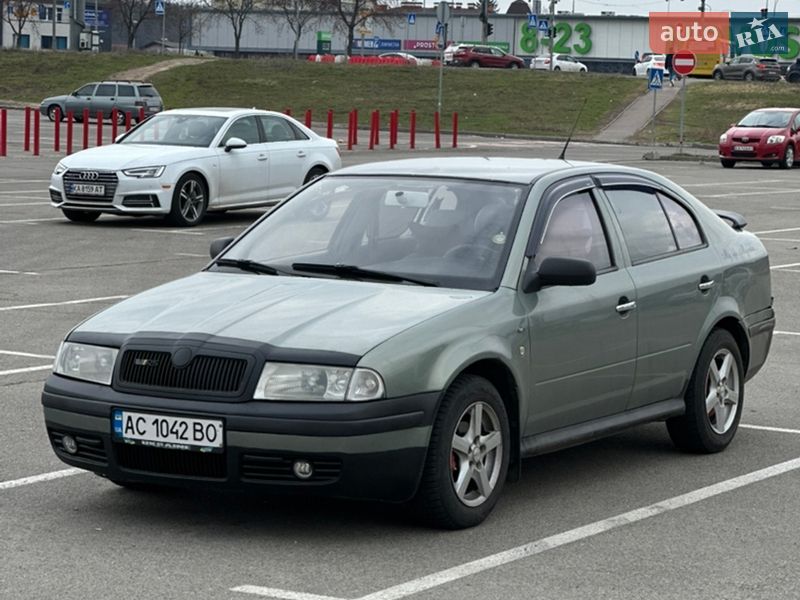 Лифтбек Skoda Octavia 2004 в Киеве